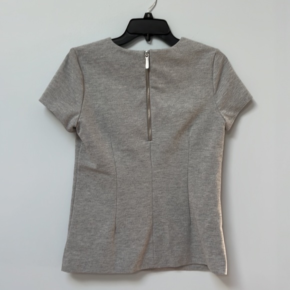 Micheal Kors knit blouse with metal ascents - Picture 2 of 3